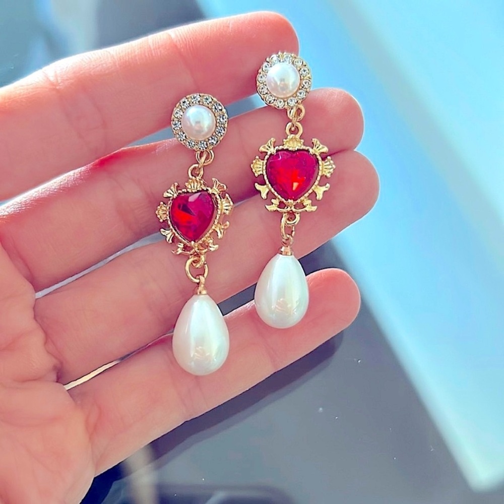 Brand new handmade earrings so so stunning.